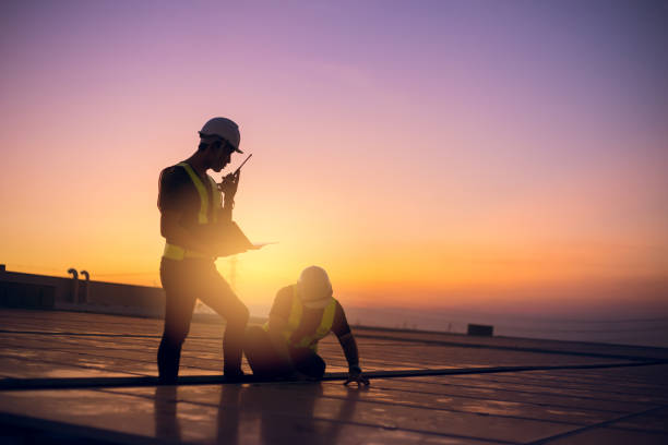 Best Flat Roof Repair Services  in Deerfield, WI